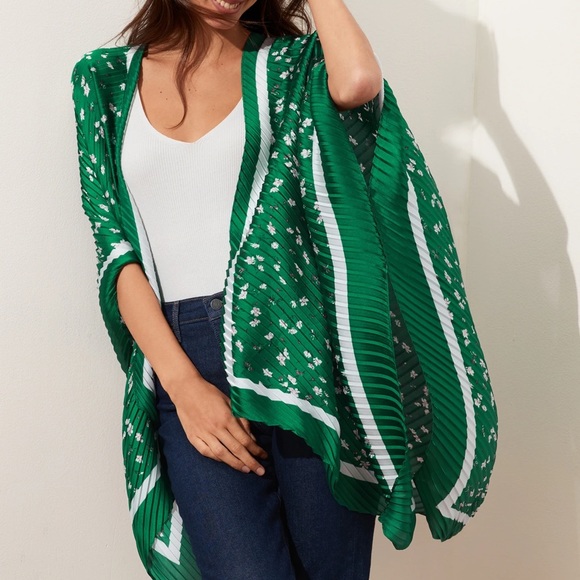 Banana Republic Tops - NWT Banana Republic Green Crinkle Wrap